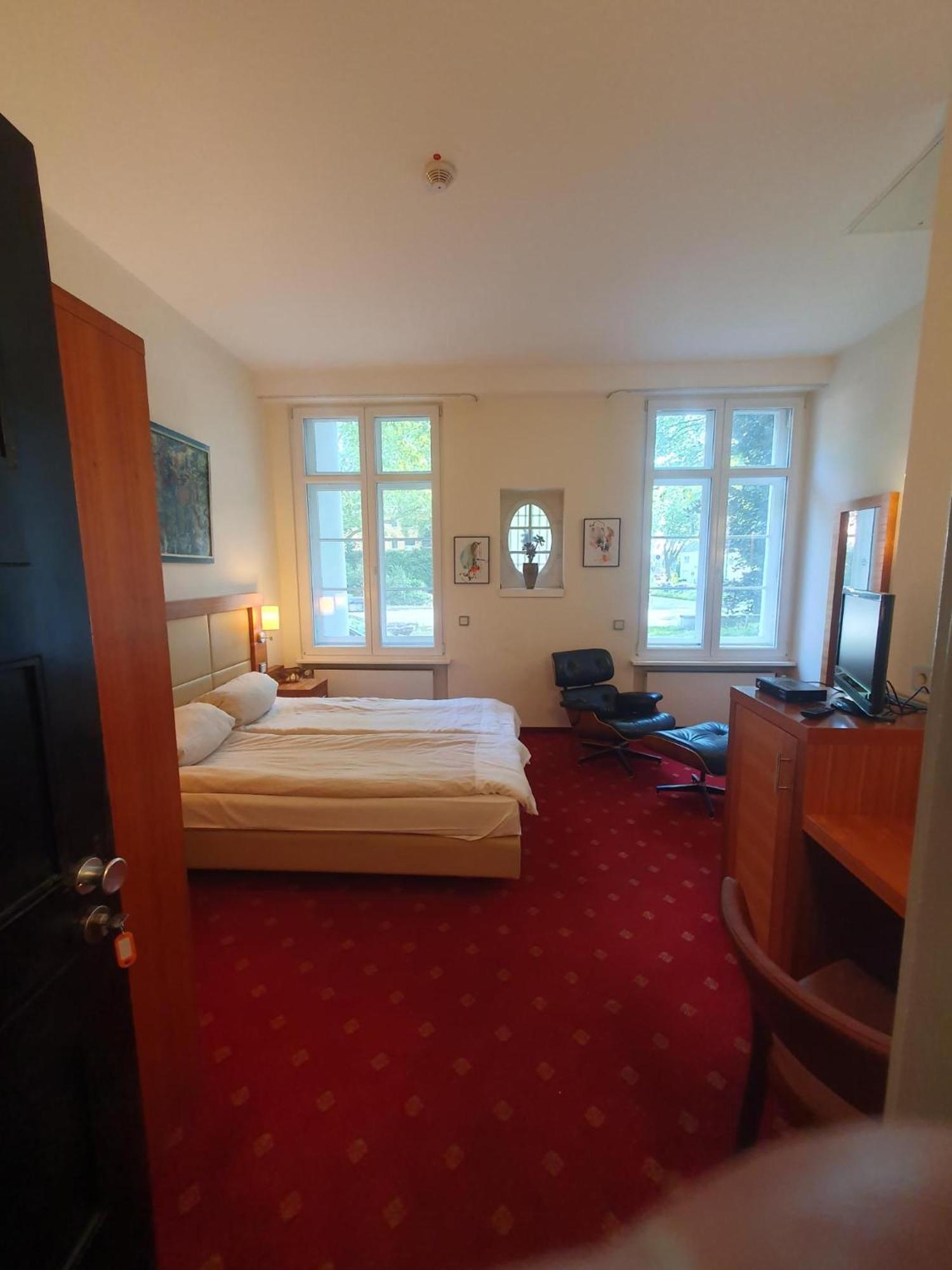 Die Villa, Zimmer 17, Dz Leverkusen Extérieur photo
