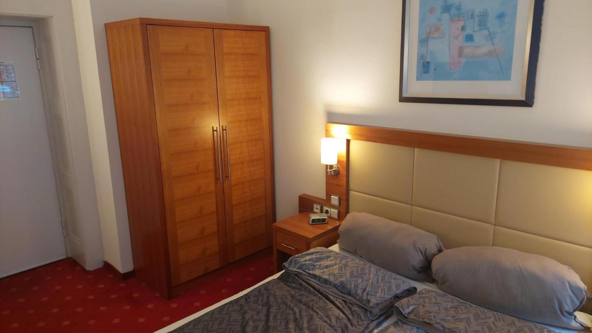 Die Villa, Zimmer 17, Dz Leverkusen Extérieur photo