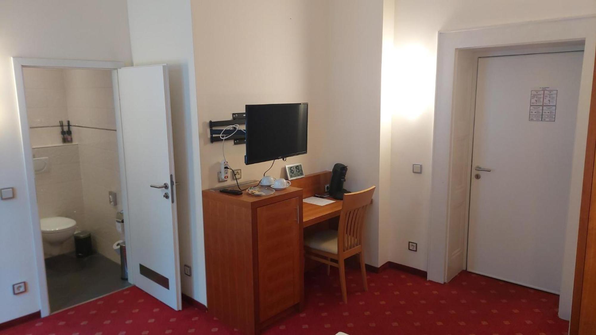 Die Villa, Zimmer 17, Dz Leverkusen Extérieur photo